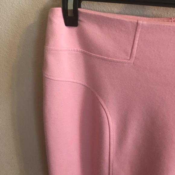 New York and Co pink skirt - Picture 3 of 4